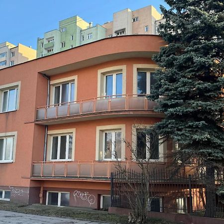 Hostel Harmonia Варшава Экстерьер фото