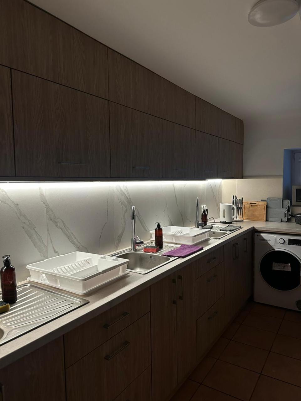Hostel Harmonia Варшава Экстерьер фото