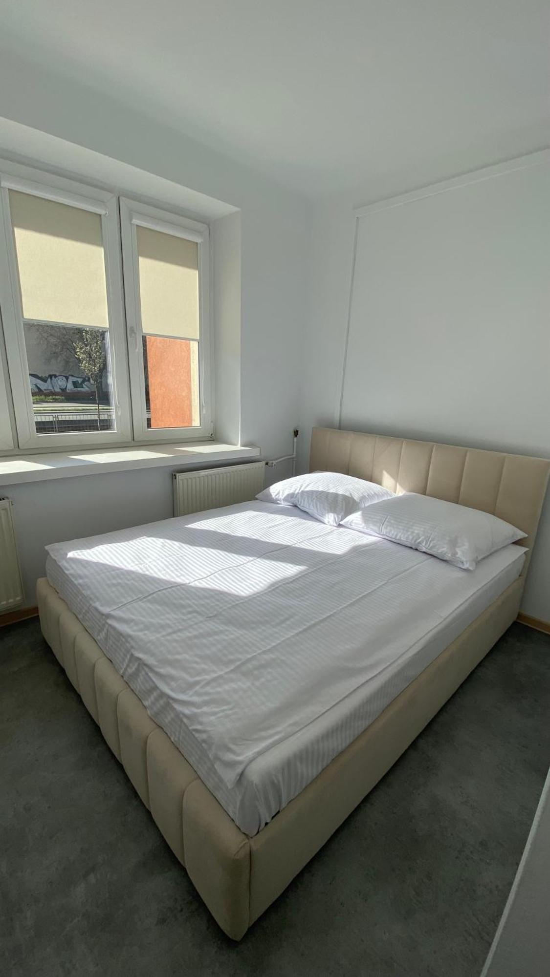Hostel Harmonia Варшава Экстерьер фото