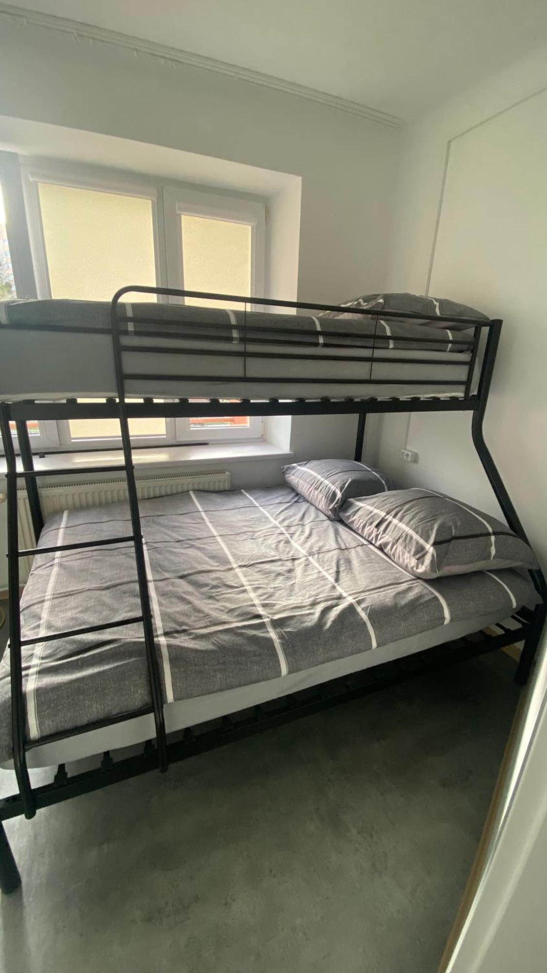 Hostel Harmonia Варшава Экстерьер фото