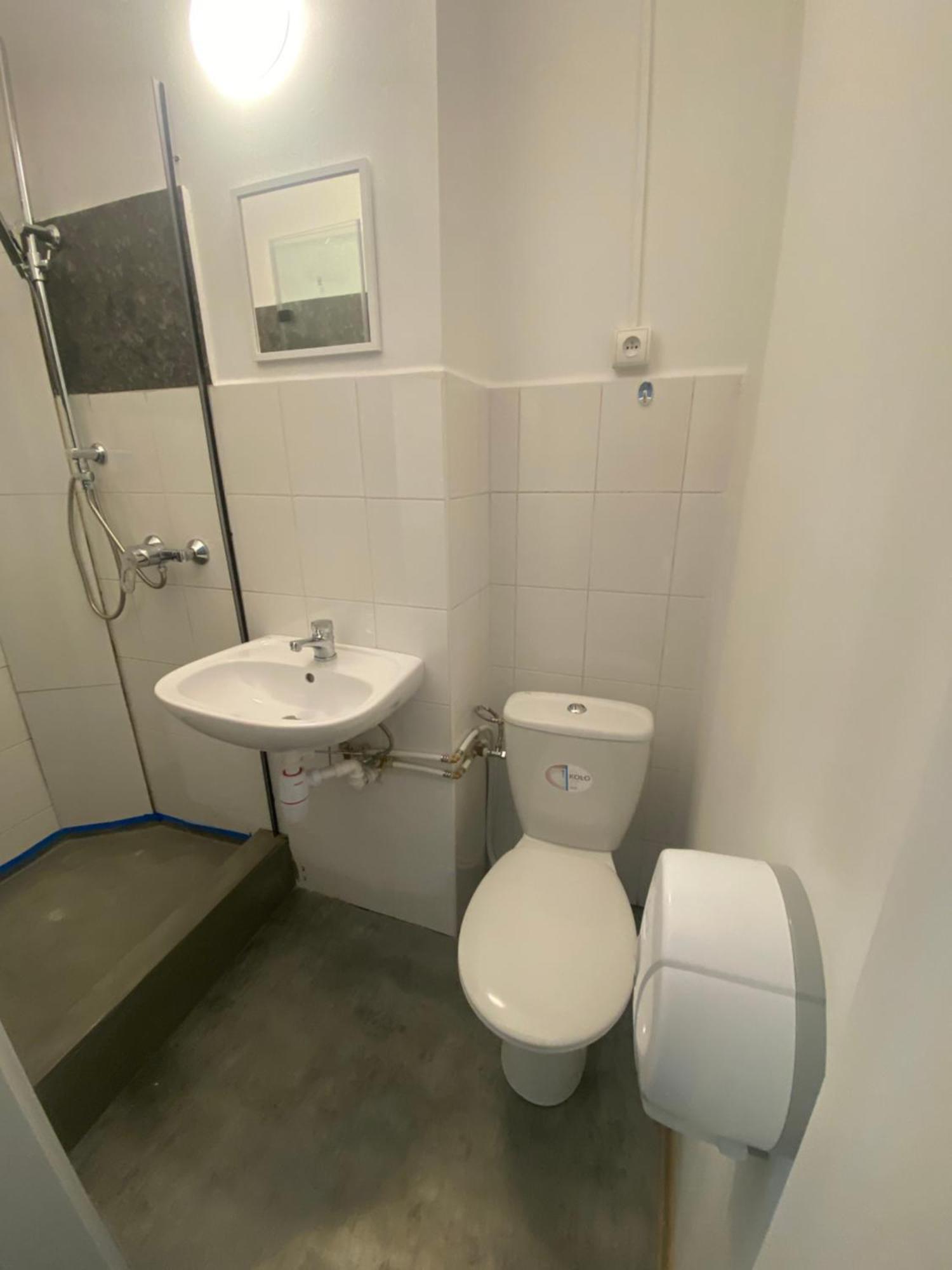 Hostel Harmonia Варшава Экстерьер фото