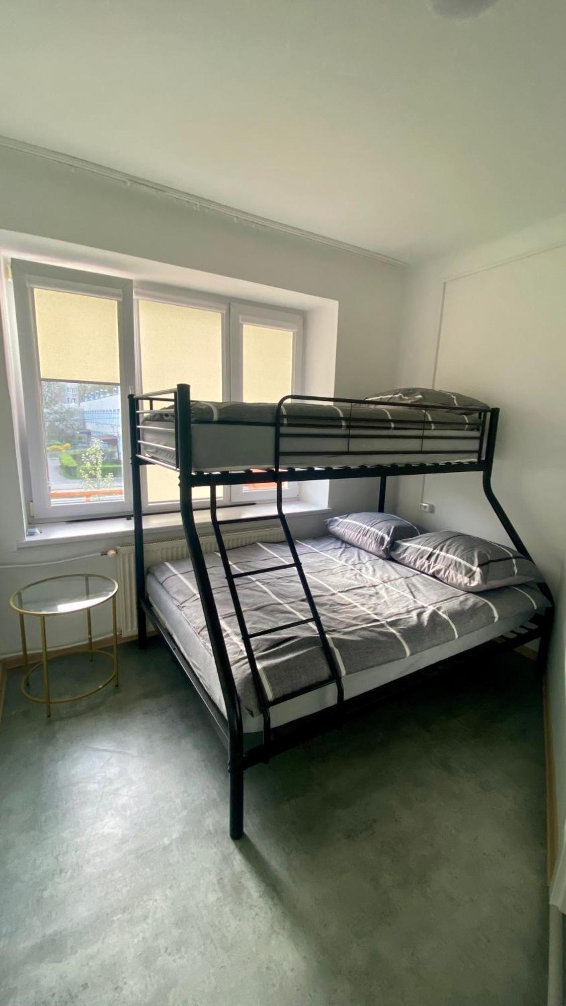 Hostel Harmonia Варшава Экстерьер фото